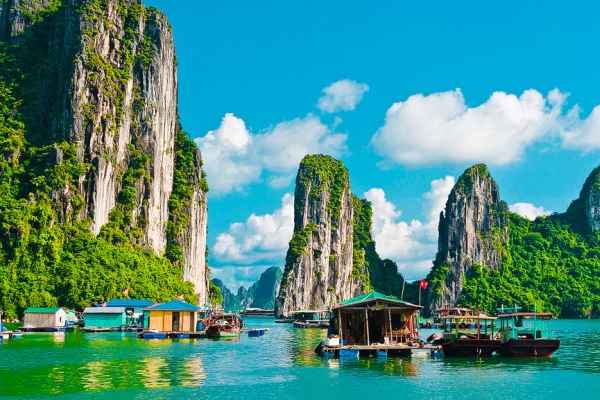 Halong Bay - Choose 1 Day Trip or Overnight Cruise?