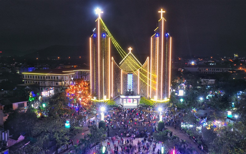Phu Cam Cathedral Mass Schedule