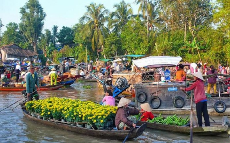 mekong-river-delta-floating-market