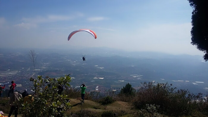 Paragliding Langbiang Mountain