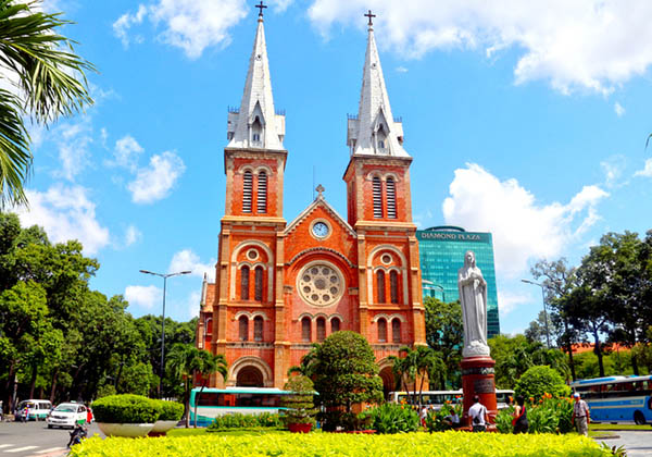Saigon notre dame cathedral