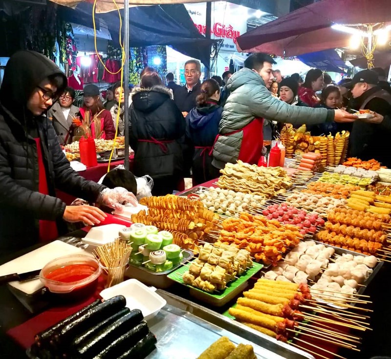 Hanoi Night Market Food