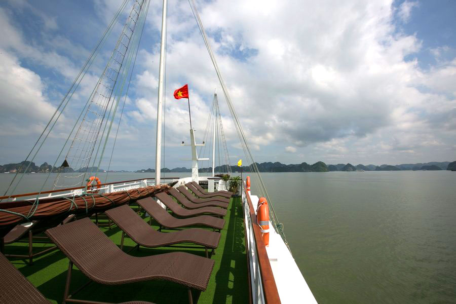 Halong Bay Overnight Cruise Price