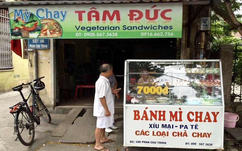 tam-duc-vegetarian-banh-mi