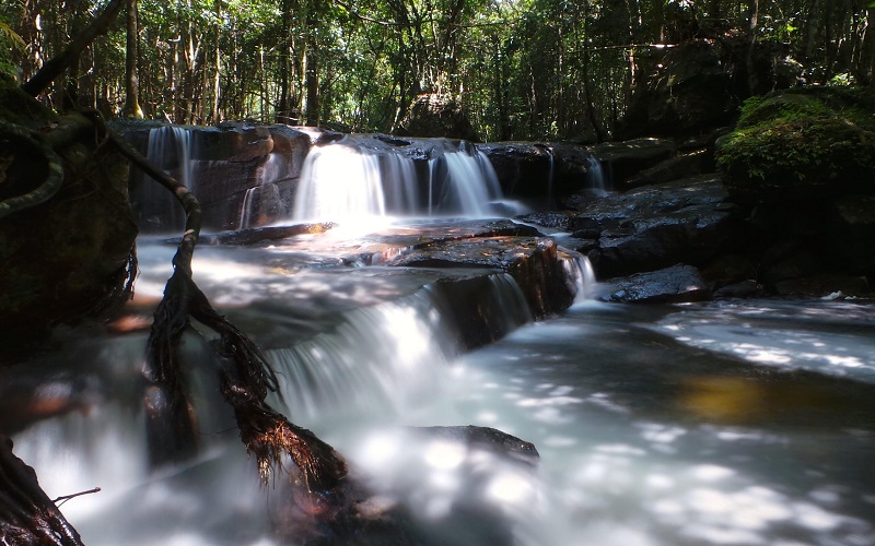 suoi-tranh-waterfall-phu-quoc