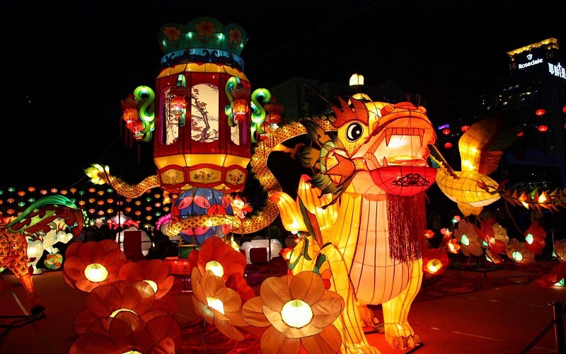 Vietnam Mid Autumn Festival: Origin, Meaning and Activities