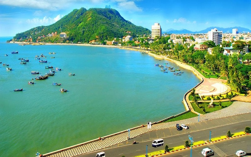 ung-tau-beach-city-vietnam